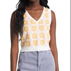 Pacsun Floral Sweater Vest in Pink/Orange L